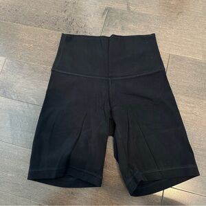 ARITZIA TNA 7” Butter Biker Shorts Black